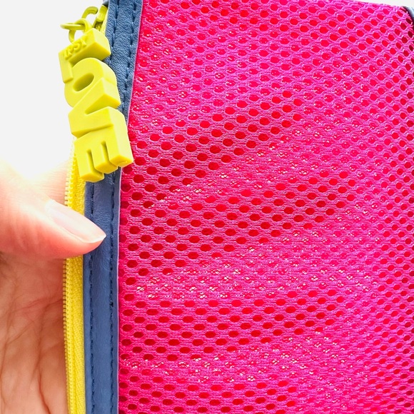 4 for 10⚡️Ipsy Glam Bag Cosmetic Clutch Travel Purse - June 2023 - Picture 5 of 6